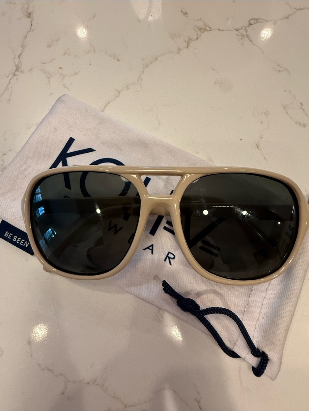 Kohv Women's Beige Aviator Sunglasses